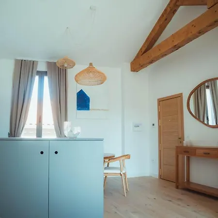 Maison Balas 4* カネ